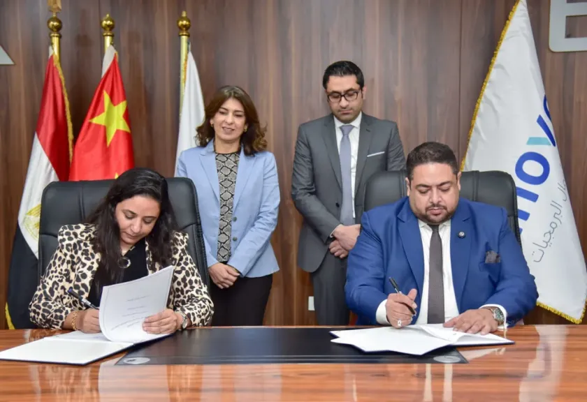 شركة ”إنوفيرا Innovera”  توقع اتفاقية تعاون مع ” الجامعة المصرية الصينية”  لإنشاء مركز للتعليم المستمر وحاضنات أعمال تكنولوجية